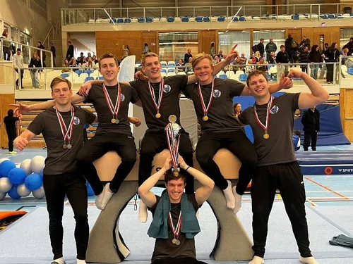 Voorwaarts-12042026-02