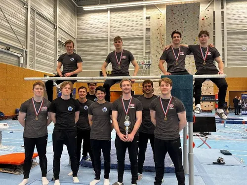 Voorwaarts-12042026-03