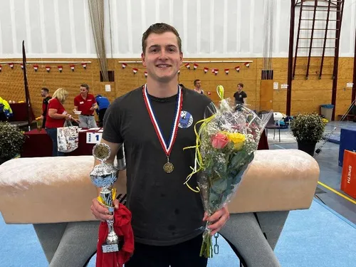 Voorwaarts-19042026-02