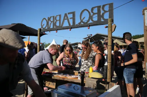 32089355 1874714895896385 2404696075282677760 o