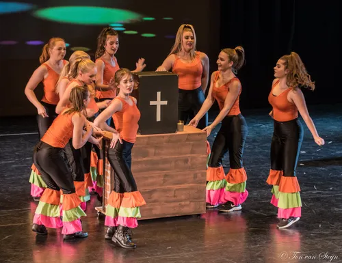 80416218 2554854891280428 6964731925109932032 o