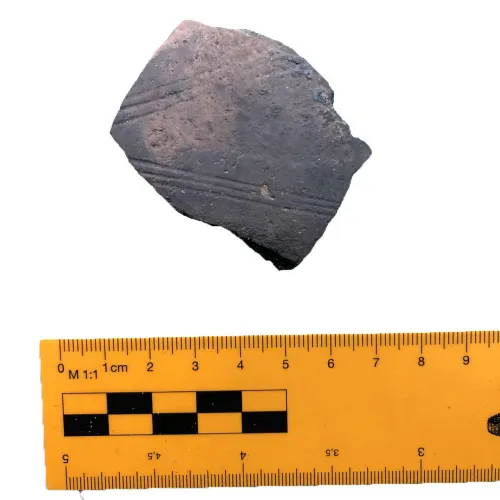 foto 1 versierd aardewerk