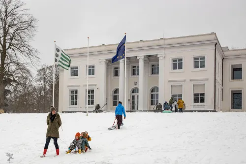sleeen voor gemeentehuis