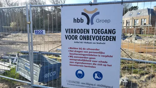 Het-bouwhek-aan-het-project-van-Blekersduin-1536x865-jpg