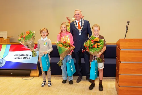 4. groepsfoto jeugd-1 (1) (1) kopiëren