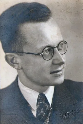 240528 harry holla foto familiearchief holla 323x480 002