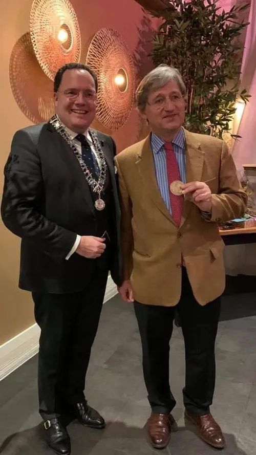 82979950 2993739060678914 974352672998031360 n