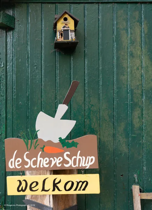 de scheve schup 0001