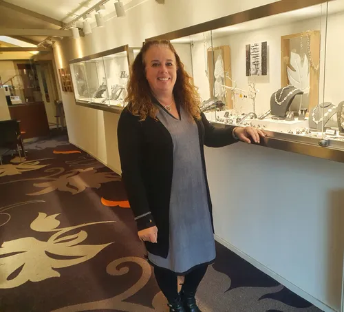 edelsmid juul in winkel