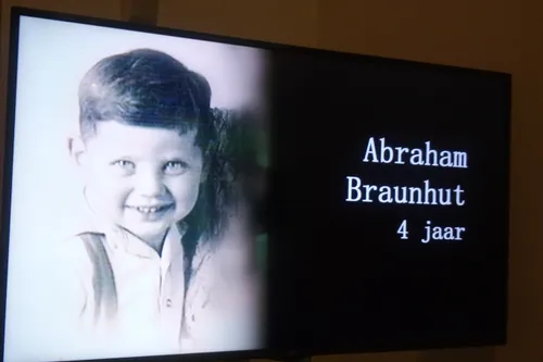 still uit film abraham braunhut nmkv