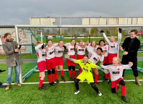 zwaluw mo13 1 najaarskampioen 2021