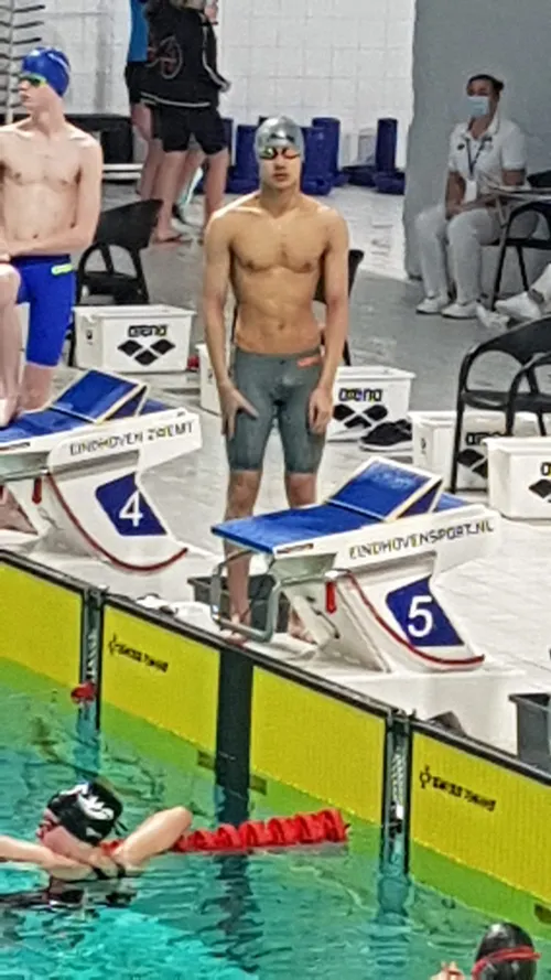 maikel swimmeet