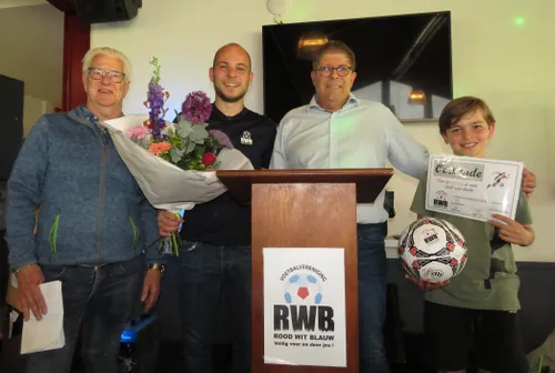 man of the match en pupil van de week bij rwb dubbeldam a