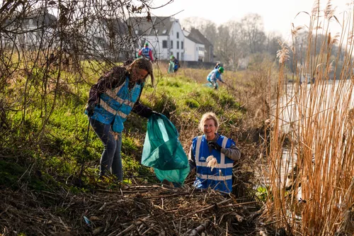 EHXby8FLorxHOaySh8DKJNHdPIZwAnuwjHA4hNk1