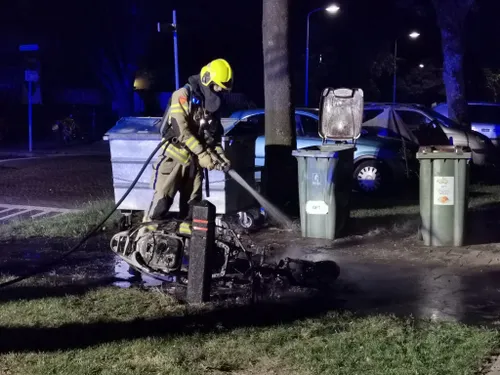 28 07 scooter brand 2