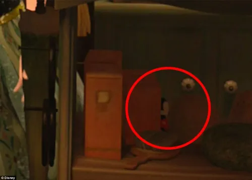 2401e86300000578 2895481 image a 137 1420305839503