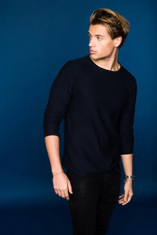 27dd207800000578 3050778 image a 21 1429774563182