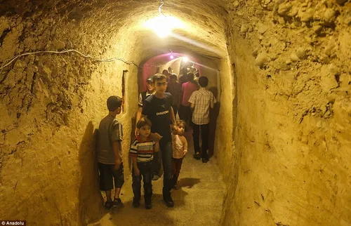 2ae2c25900000578 0 constructed in ghouta in the eastern part of syria s capital the m 113 1438025222995