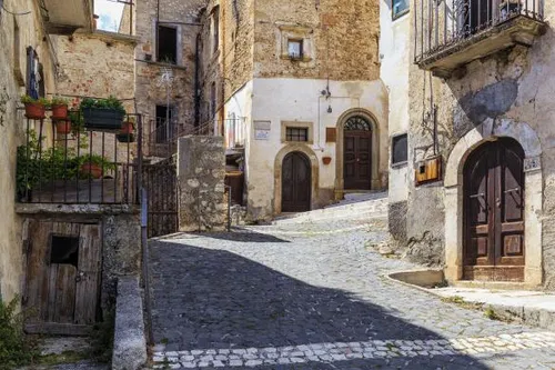 anp 73013802 584x389