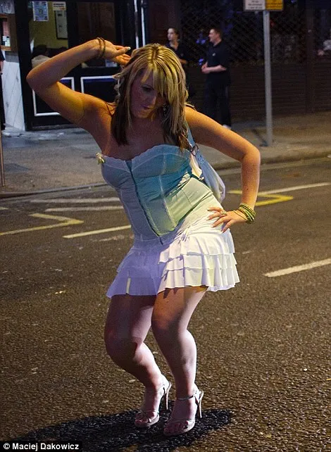 article 2040260 0dde3fd800000578 527 470x642