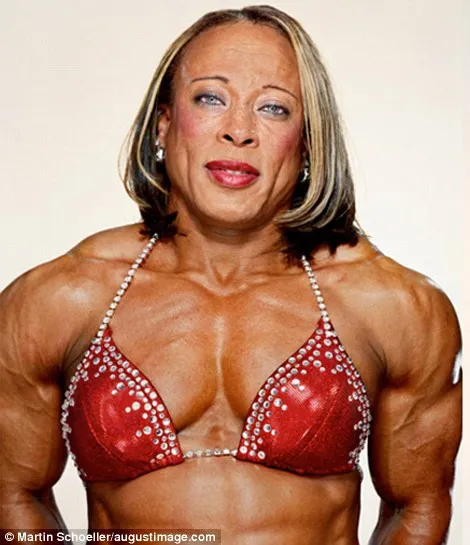 article 2110301 1208113e000005dc 484 470x545