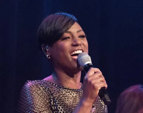 hh 203306145 1 584x463