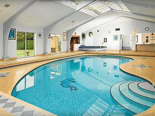 really ridiculously nice 584x438