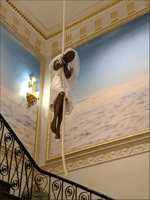 00inv-epstein-house-hall-superJumbo