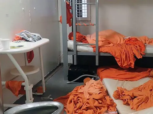 XVLNMFL6ZCDDRZ3SYPUH7H44TY