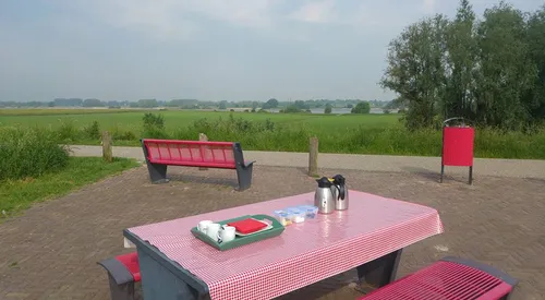 34088633 1700086440067084 2475827657191718912 n