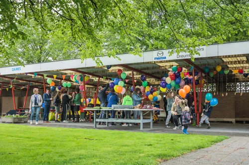 dreumel telt af voor feestelijke opening van het zwembad