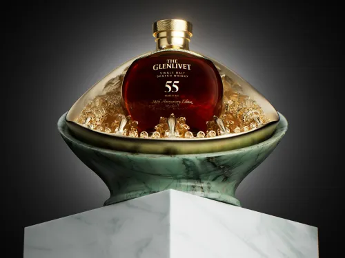 sothebys glenlivet 55year whisky2