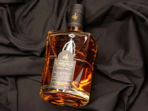 Gouden Carolus Single Malt Whisky op een doek