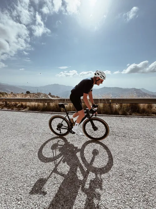 rwwn96e n0as1kznx zx9saef0t9grb47blujnj04oe 1536x2048