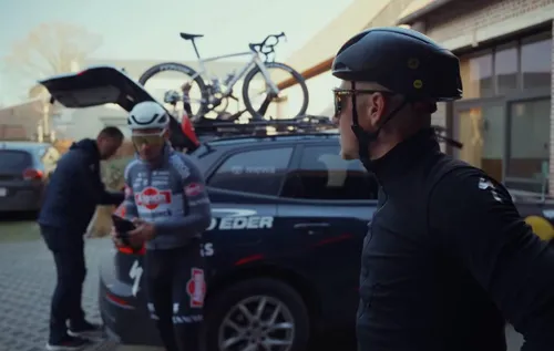 Schermopname_1-4-2026_21597_www.youtube.com