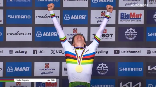 Pogacar won voor het eerst in zijn carrière de regenboogtrui op het WK Wielrennen in Zürich