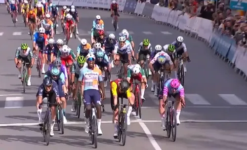 Biniam Girmay wint de Clásica de Almería 2026