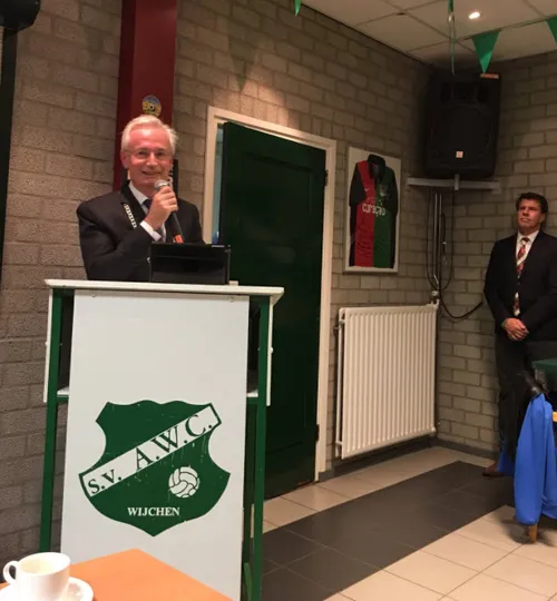 burgemeester verheijen en frans derks 01