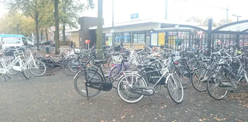 fietsen station bezaaid 02