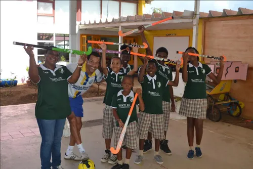 hockeyshirts mhc wijchen voor curacao 03