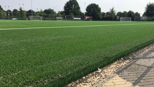 kunstgras sc woezik 02