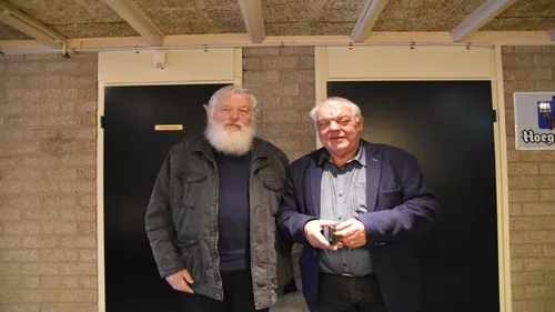 links dhr ter horst van het facilitair bureau fb rechts jos jansen gelderlandshow