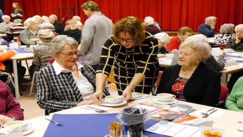 nieuwjaarsetentje zonnebloem 003