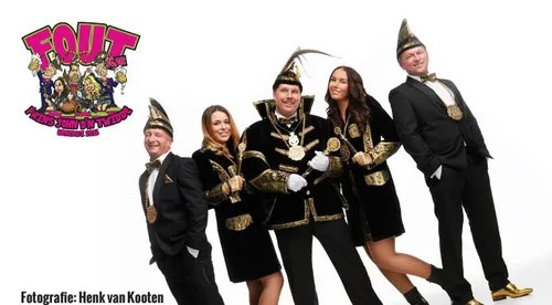 prins john en gevolg 00