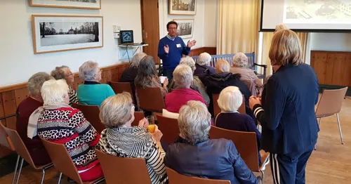 soamen op e28099n benkske 03