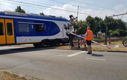 spoorboom buys ballotstraat 01