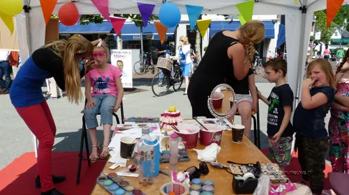 straattheaterfestival schminken