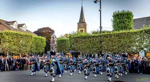 the royal air force waddington pipes and drums 04