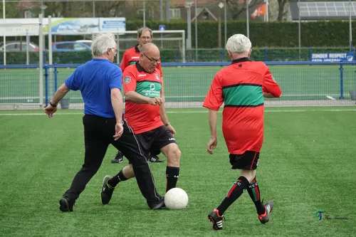 walking voetbal woezik 05