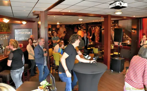 will the neighbours 03